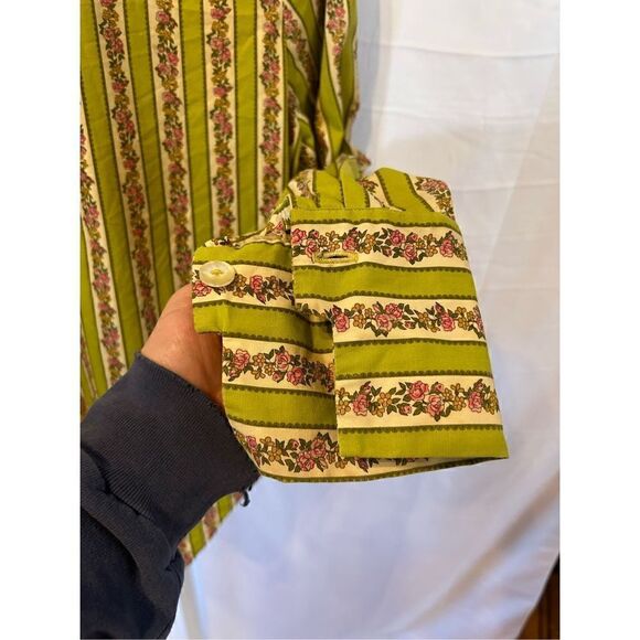 Vintage It’s Majestic union made ILGWU green white floral blouse sm/m - Picture 11 of 16